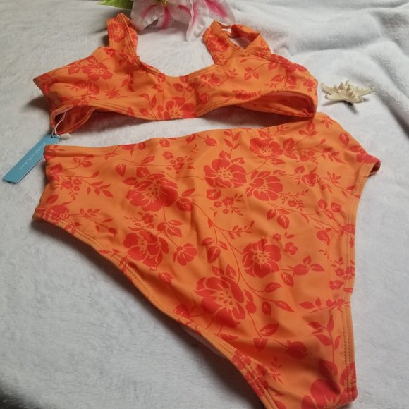 NWT Live Life on the Beach  Two Piece Bathing Suit  Size L - Picture 2 of 11